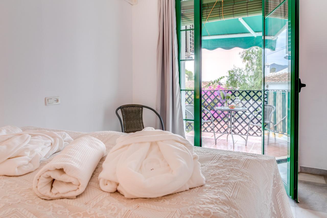 Hostal Alegre Nerja Extérieur photo
