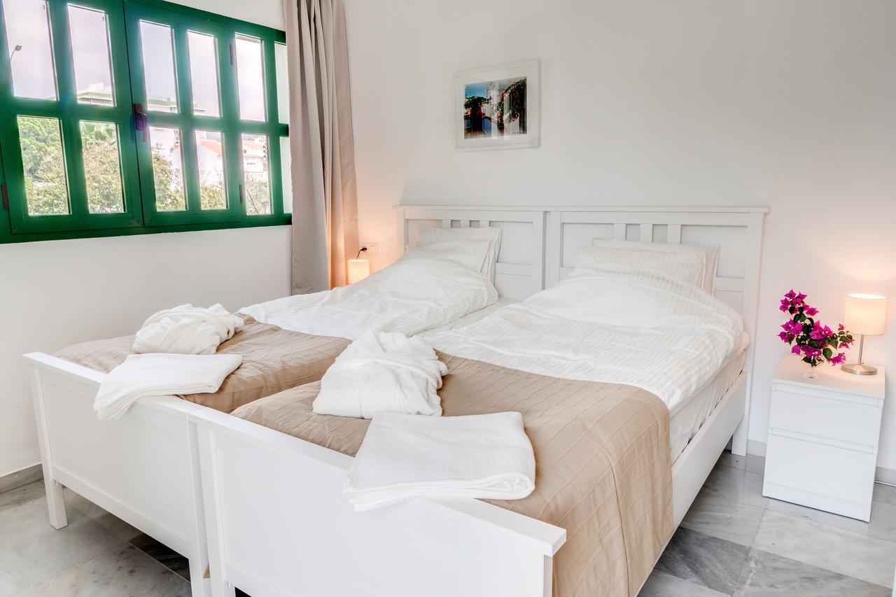 Hostal Alegre Nerja Extérieur photo