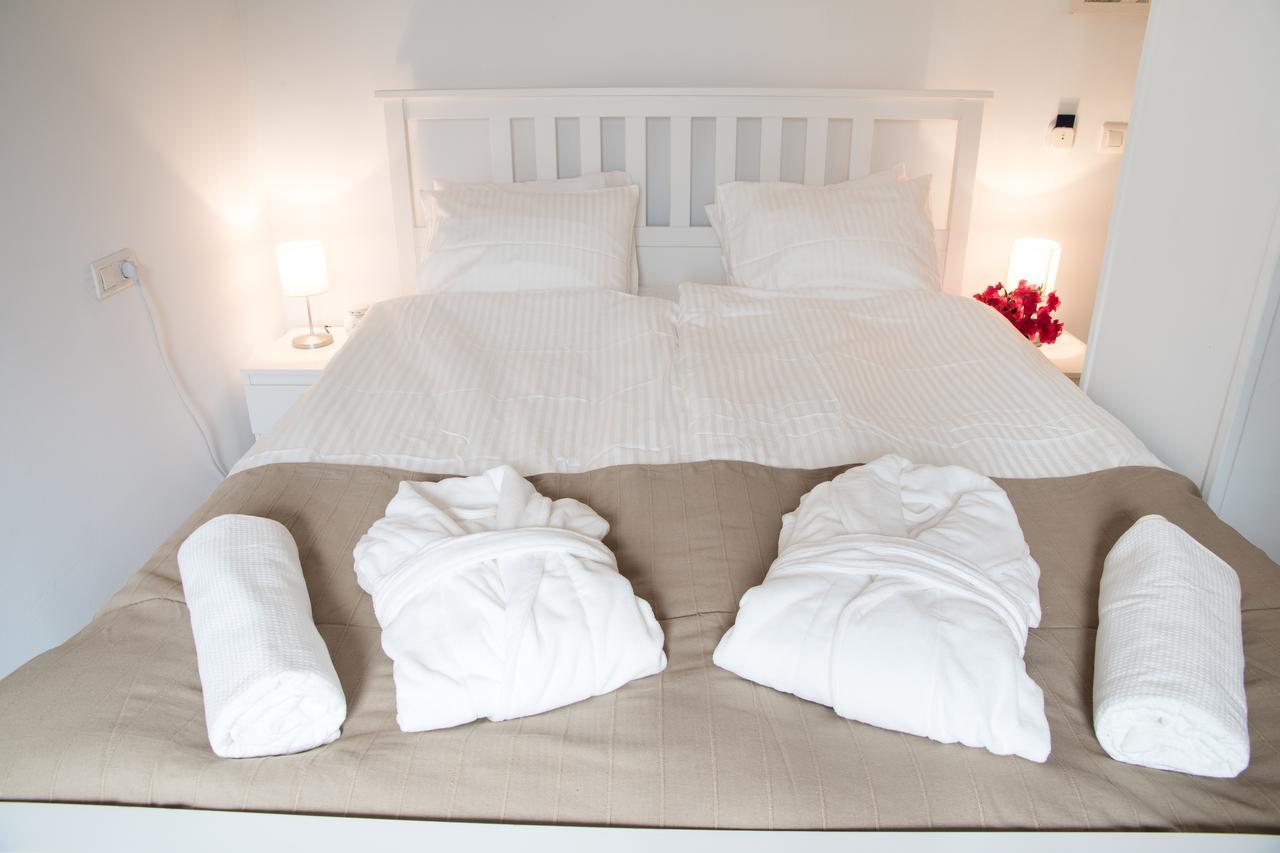 Hostal Alegre Nerja Extérieur photo