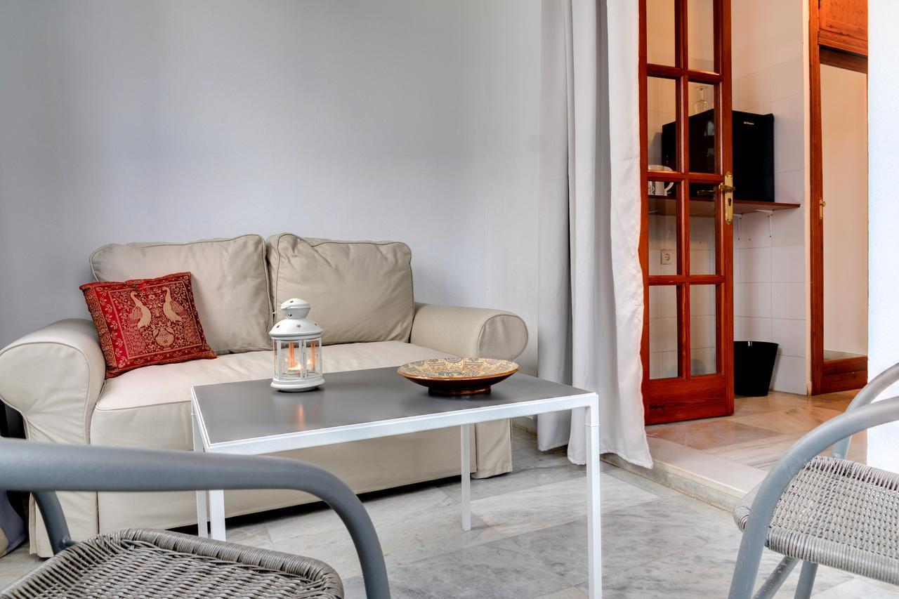 Hostal Alegre Nerja Extérieur photo